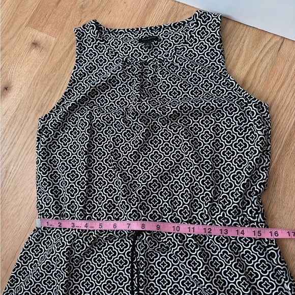 Talbots Maxi Dress Avalon Tiles Jersey Flowy Black White Size Medium - Picture 8 of 11